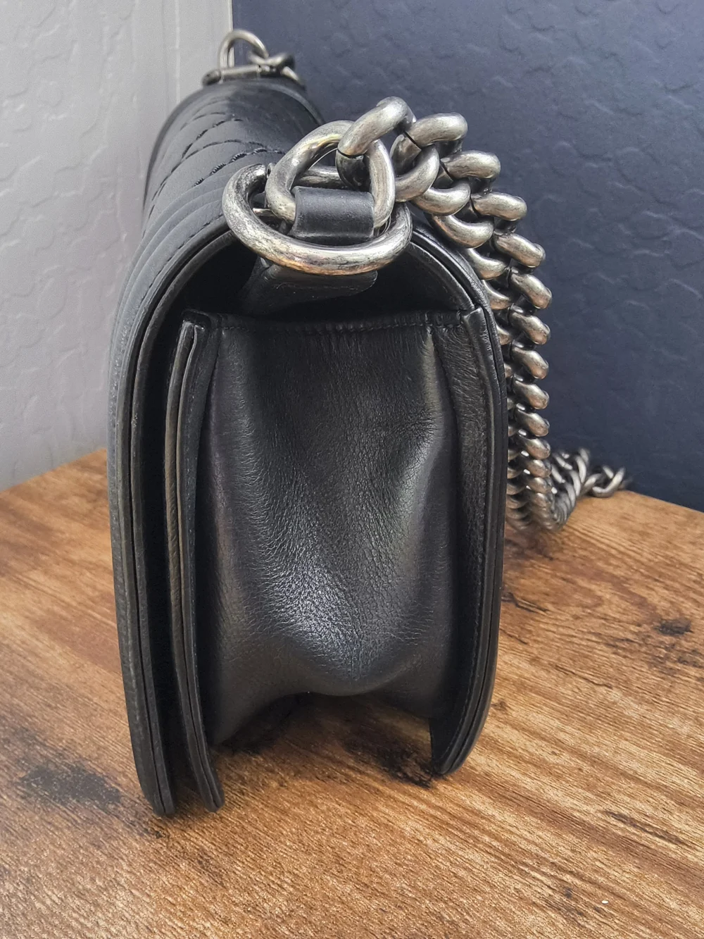 Chanel Boy Flap Quilted Leather Shoulder Bag in Black
